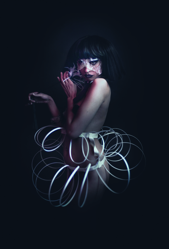 Natalia Ortegon at Cirque Le Soir, Damien Frost photography
