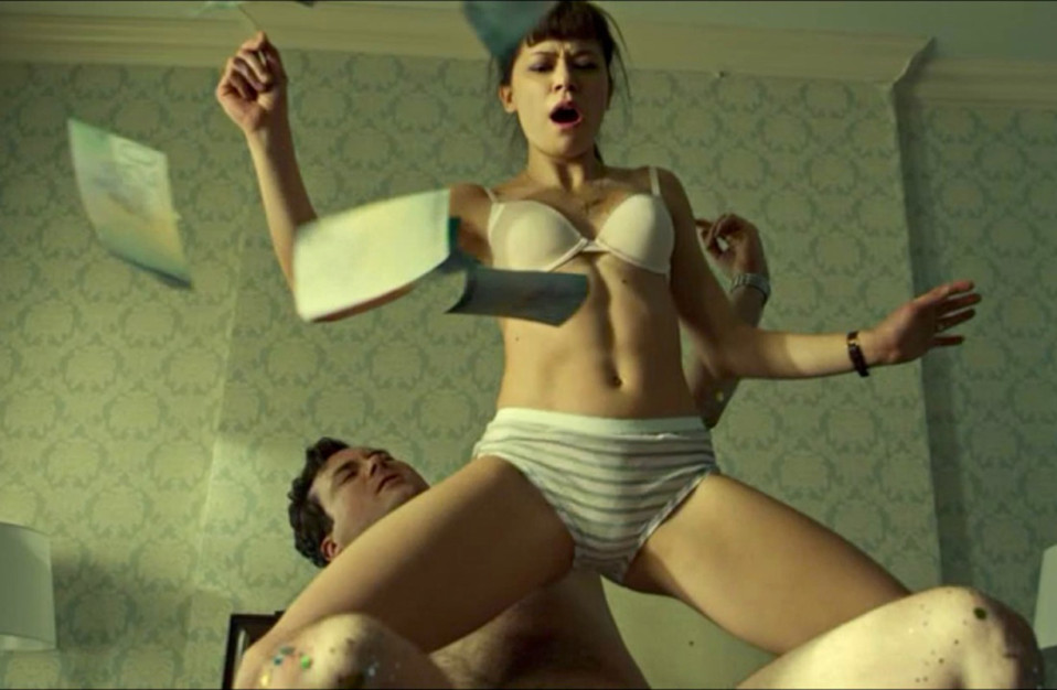 orphan black, Tatiana Maslany, woman in underwear on top of a man