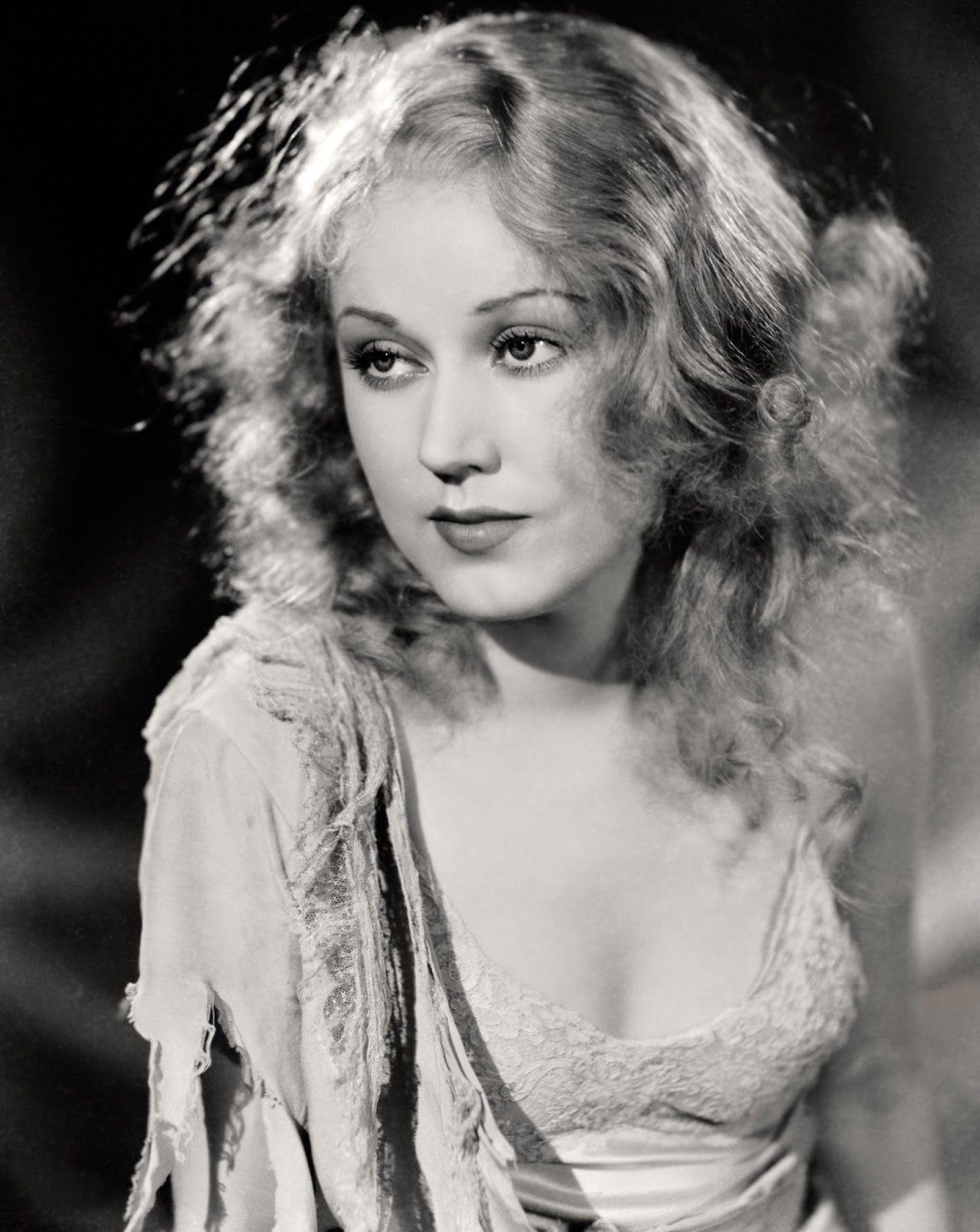 fay wray, black and white portrait