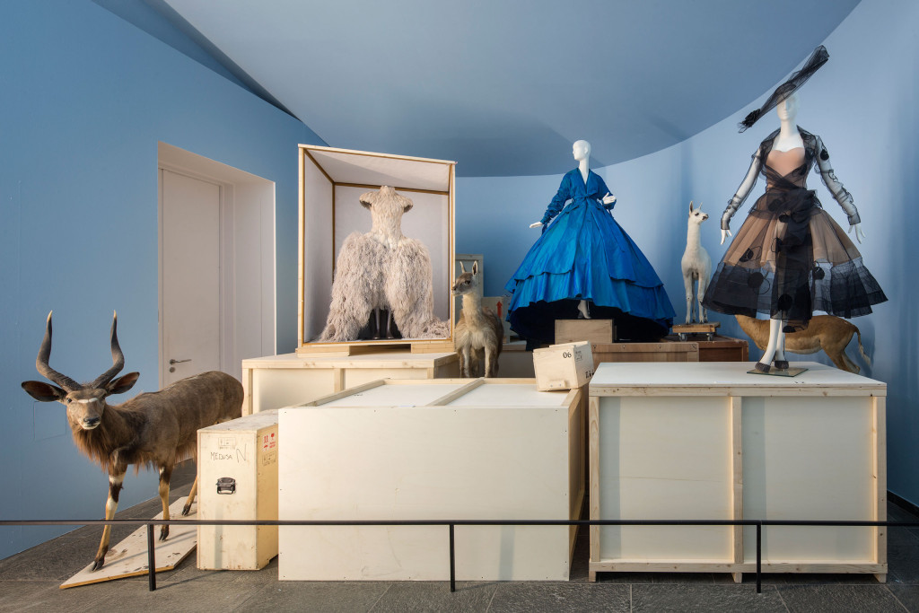 01_p3_haute_a_porter_filep_motwary_modemuseum_hasselt_photo_kristof_vrancken_yatzer