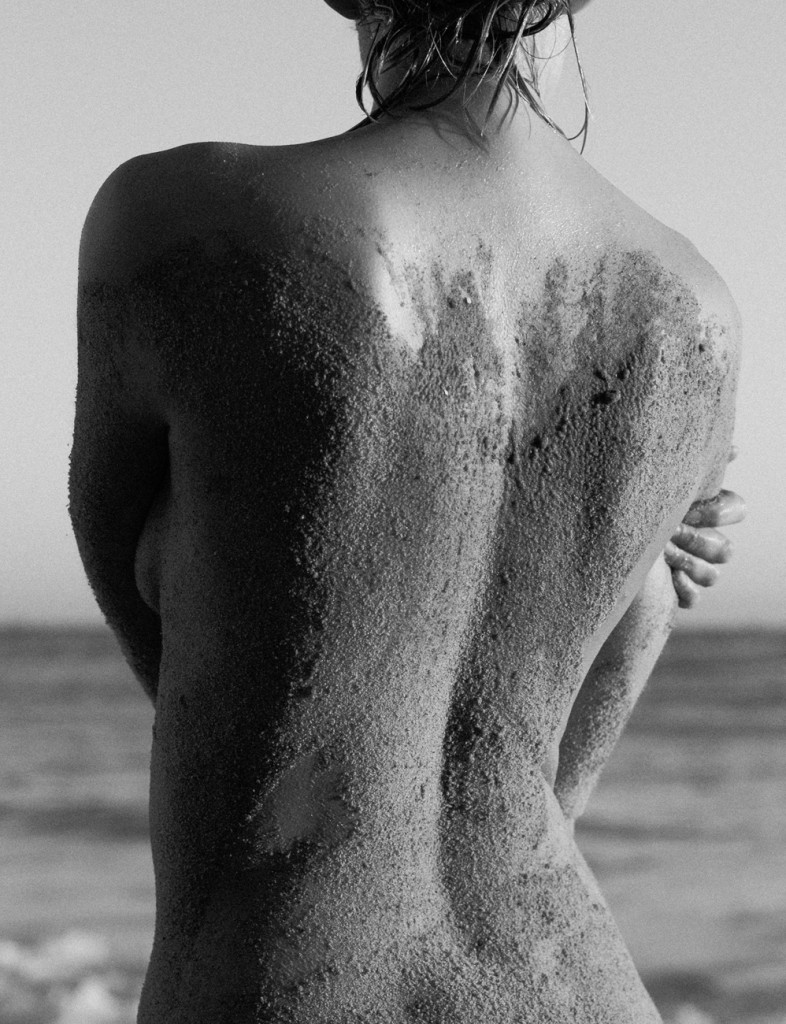 BLACKWHITE_SURF_IMG_0424
