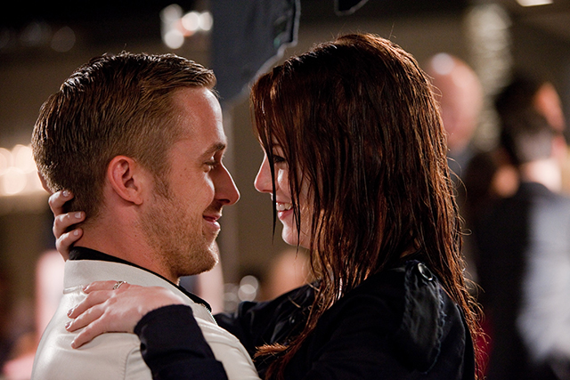 (L-r) RYAN GOSLING as Jacob and EMMA STONE as Hannah in Warner Bros. Pictures’ comedy “CRAZY, STUPID, LOVE.” a Warner Bros. Pictures release.