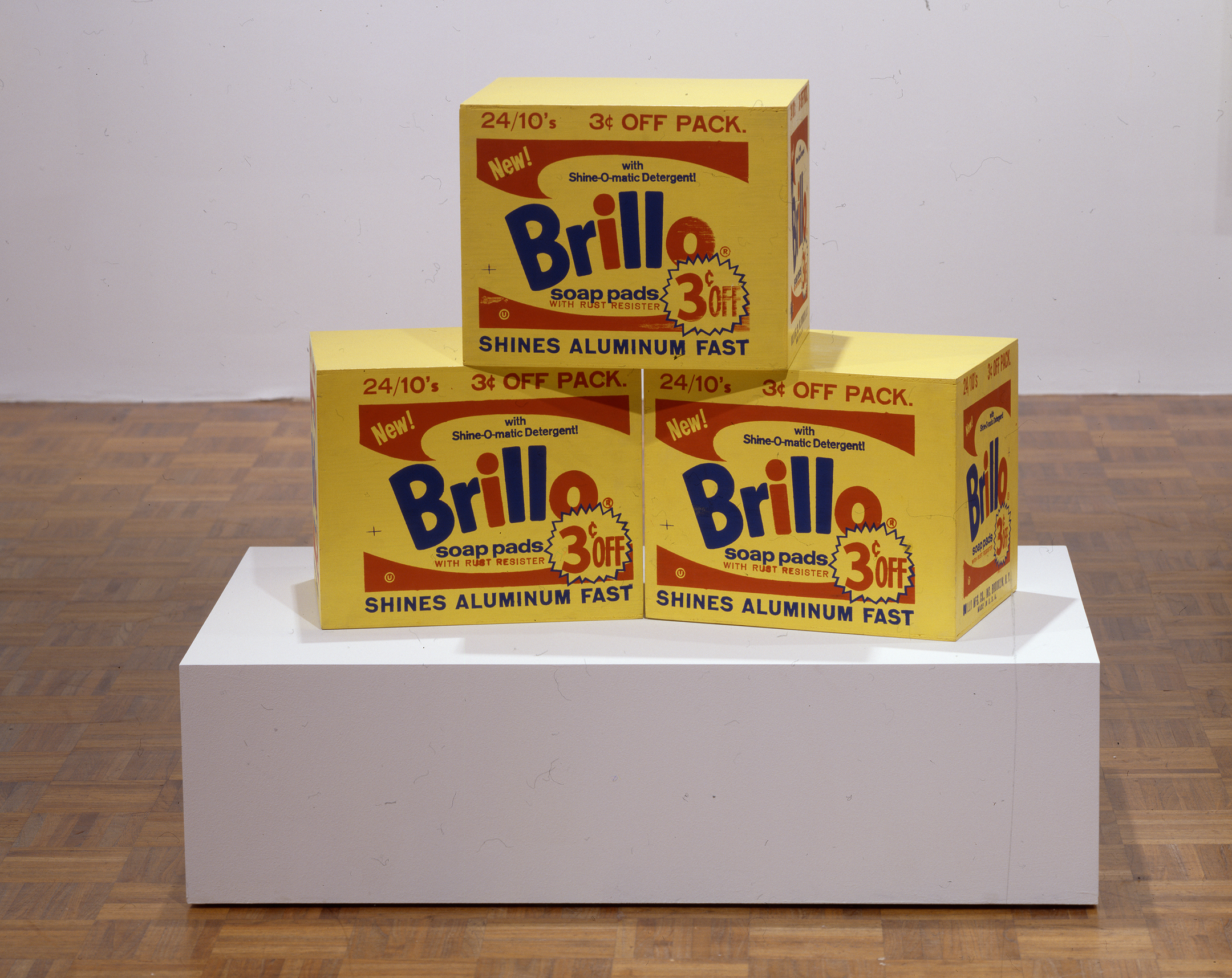 Brillo Box (c.1964), by Andy Warhol. House paint and silkscreen ink on plywood; each unit: 13.125 x 16 x 11.5 inches. Whitney Museum of American Art, New York. © 2016 Andy Warhol Foundation for the Visual Arts, Inc./Artists Rights Society (ARS), New York. Photography by Jerry L. Thompson.