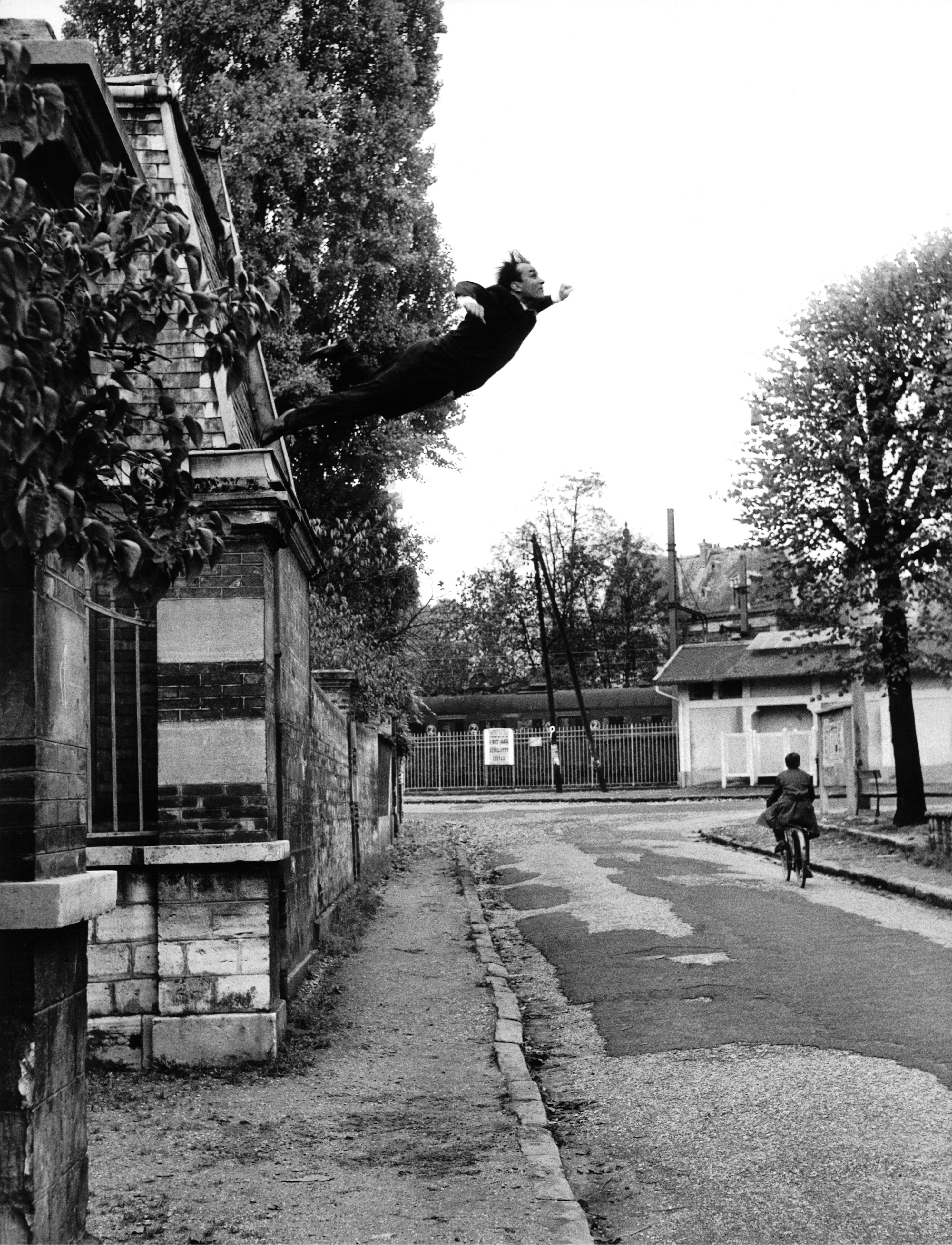 Yves Klein’s “Leap Into the Void,” Fontenay-aux Roses, France, October 23, 1960 (1960), photographed by Harry Shunk and János Kender. Harry Shunk and Shunk-Kender photographs. Artistic action by Yves Klein © Yves Klein, ADAGP, Paris and DACS, London 2016. Collaboration Harry Shunk and János Kender © J. Paul Getty Trust. Getty Research Institute, Los Angeles (2014.R.20).