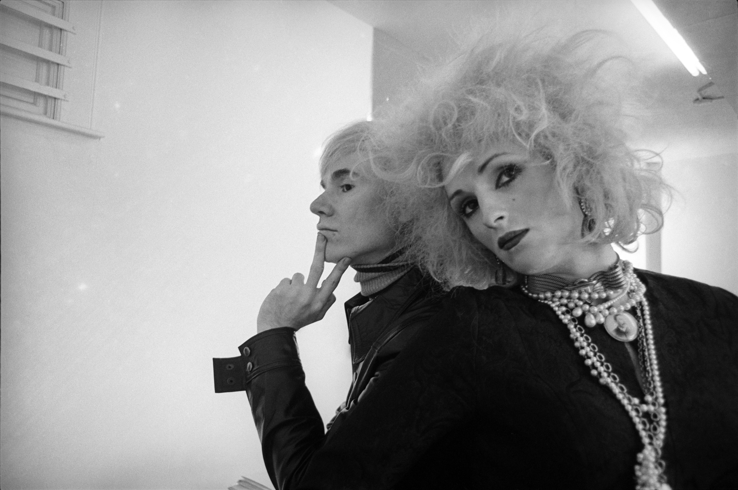 Andy Warhol and Candy Darling, New York (1969), photo by Cecil Beaton. © Cecil Beaton Studio Archive at Sotheby's.