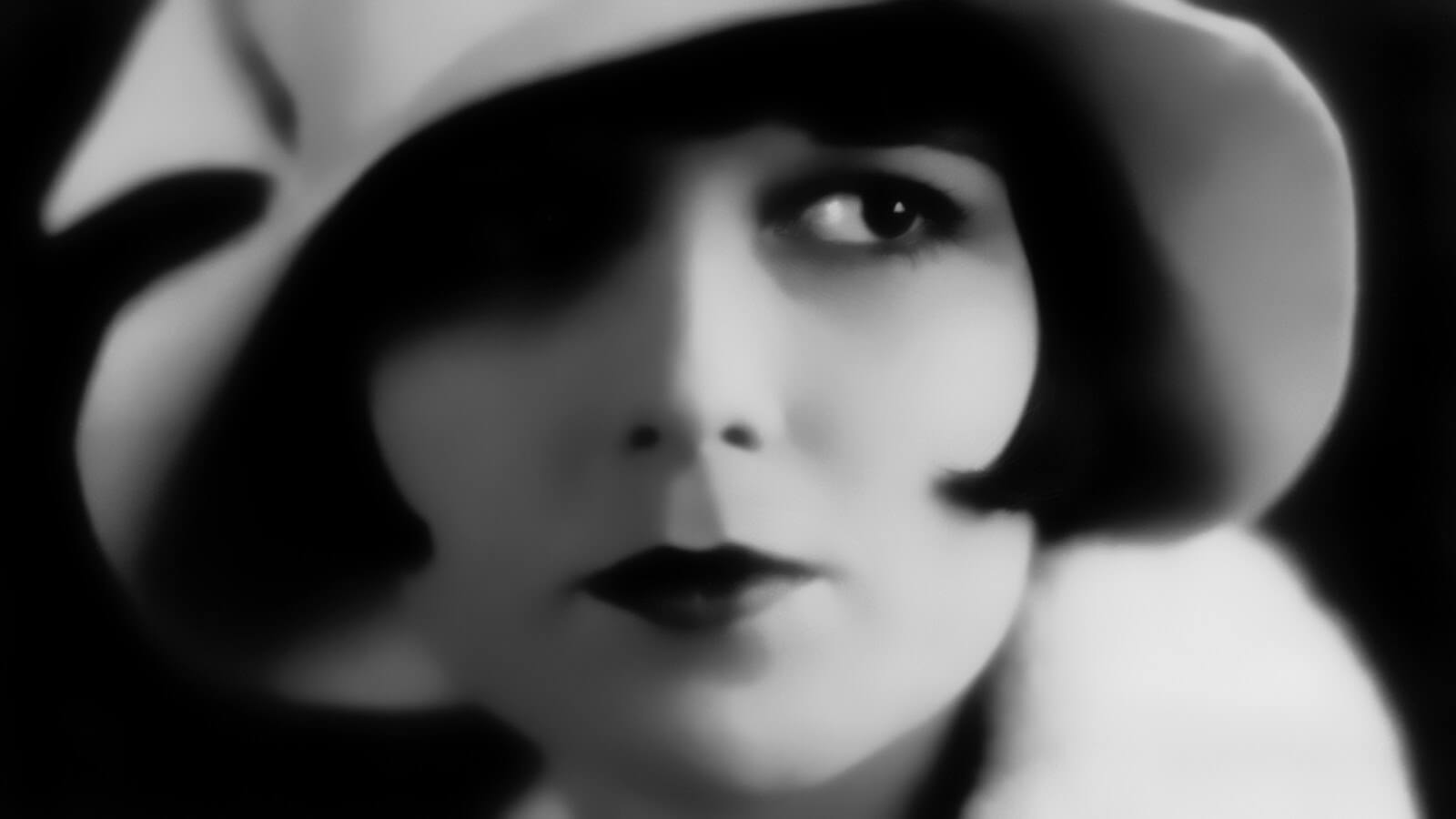 03-louisebrooks-03