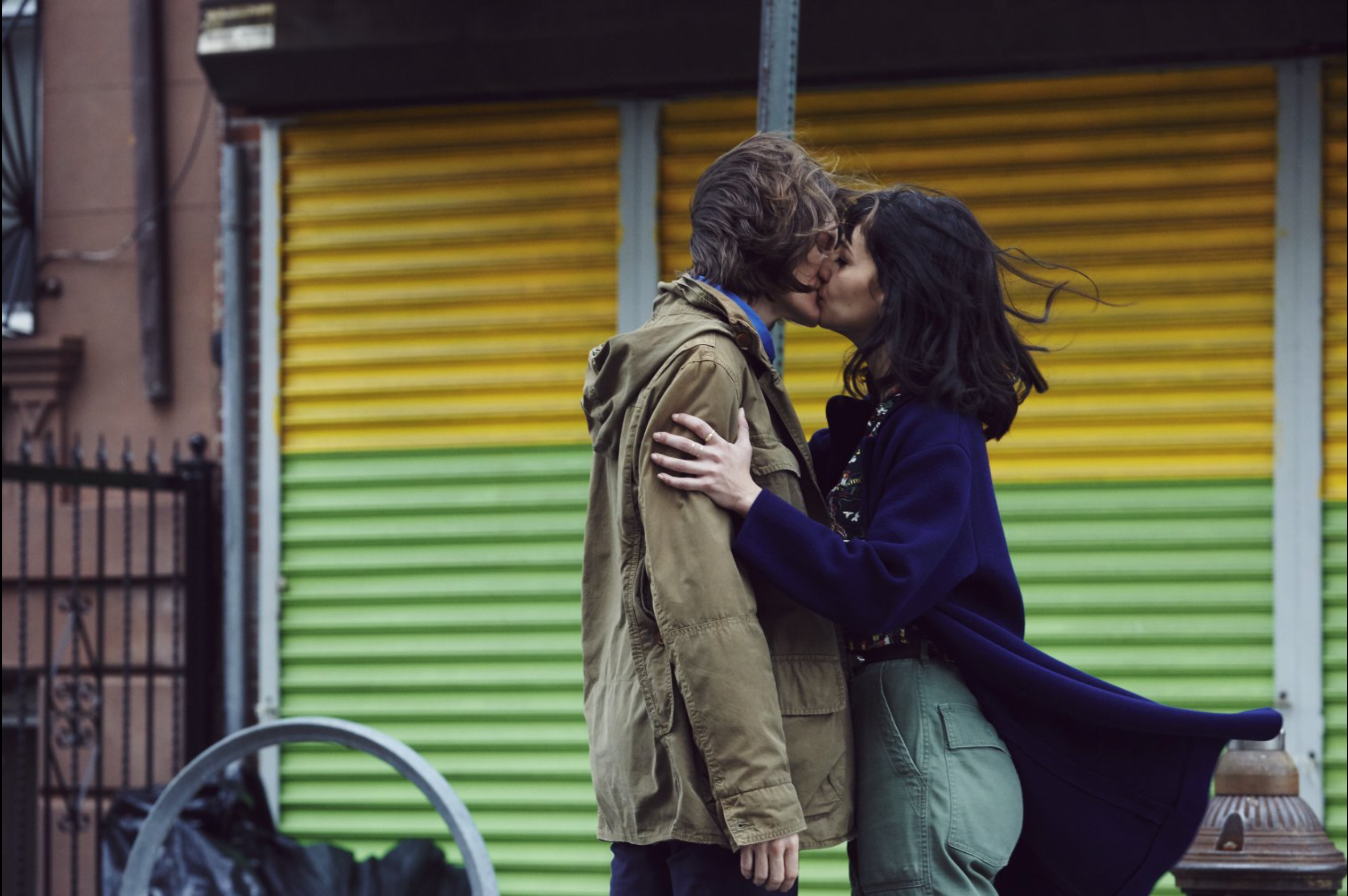 Women Who Kill kissing