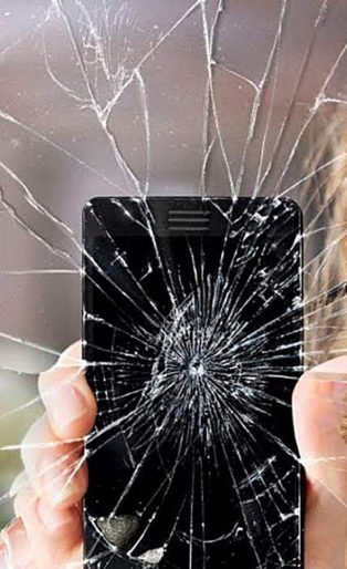 10_Black-Mirror_