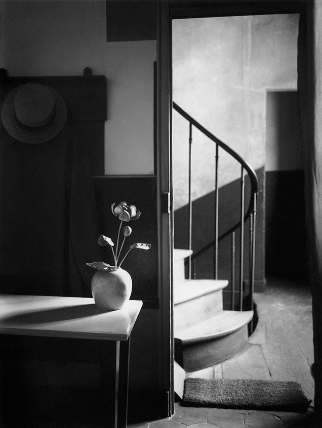 André Kertész - Mondrian’s studio, Paris, 1926