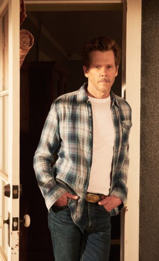 Photograph of Kevin Bacon as the character Dick in I Love Dick TV Series