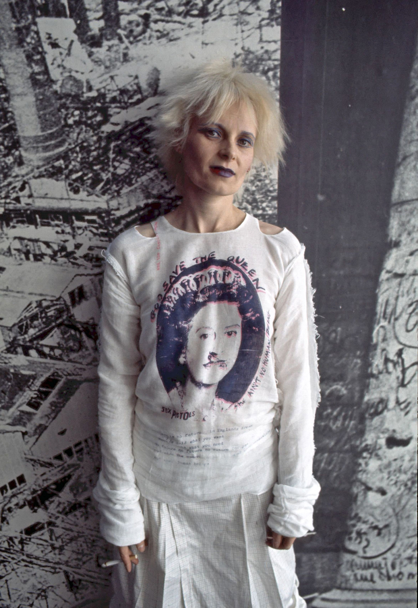 vivienne-westwood-save-the-queen