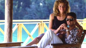 Tom Cruise and Elisabeth Shue in Cocktail