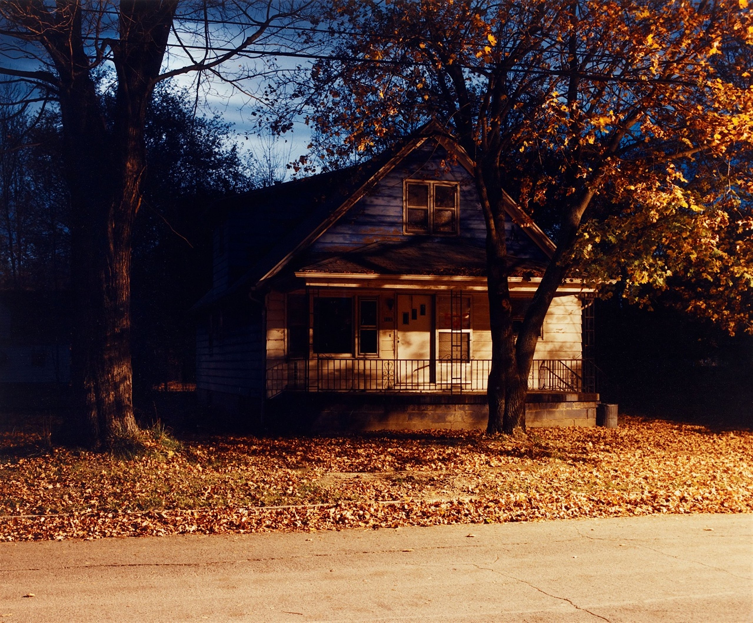 Copyright Todd Hido, 2001.