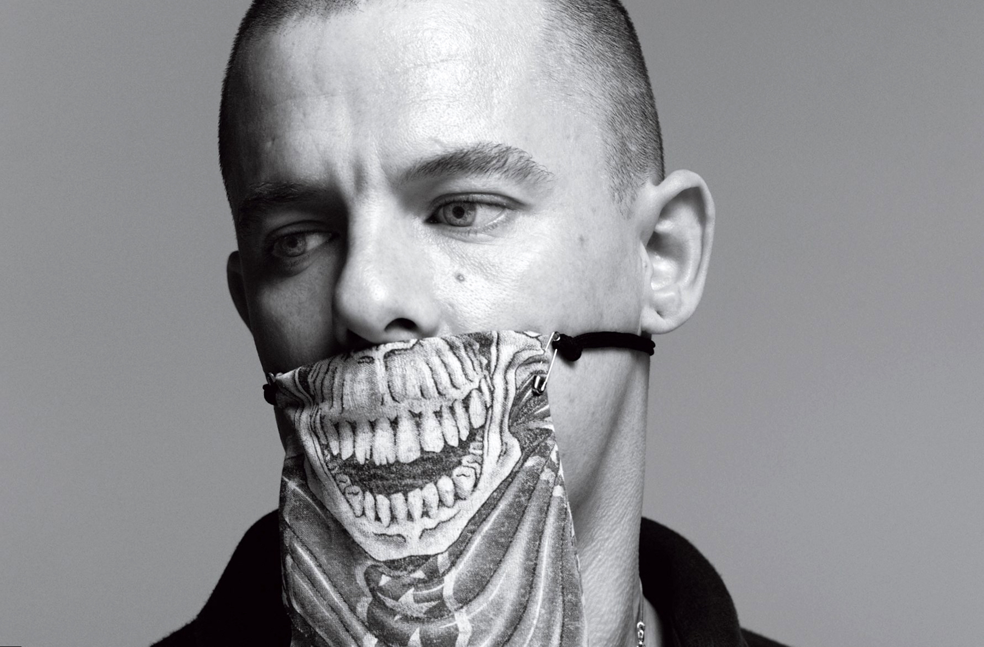 Alexander McQueen Steamy Streaming