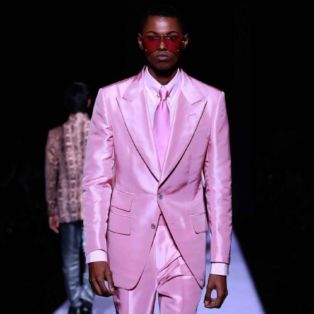 Sexiest Mens Designer-Tom Ford-photo of runway model wearing hot pink suit