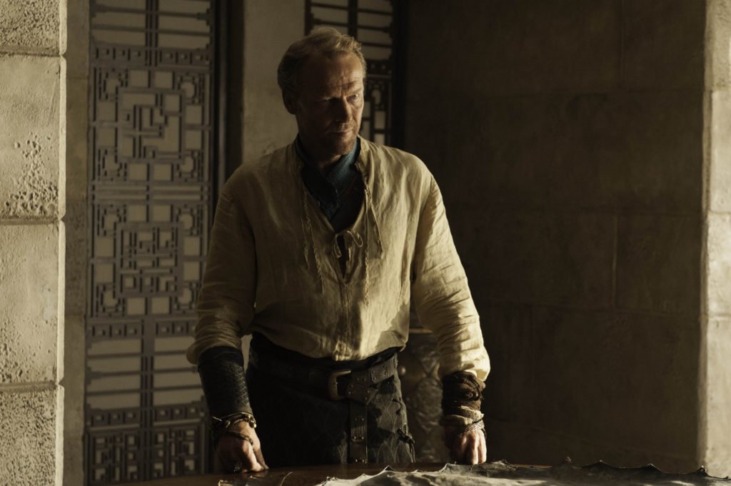 Game of Thrones Jorah wearing yellow linen shirt and leather kilt