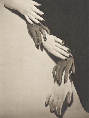 Horst P. Horst Hands, Hands, 1941 © The Estate of Horst P. Horst and Condé Nast, Courtesy of The J. Paul Getty Museum