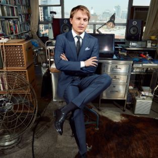 ronan farrow