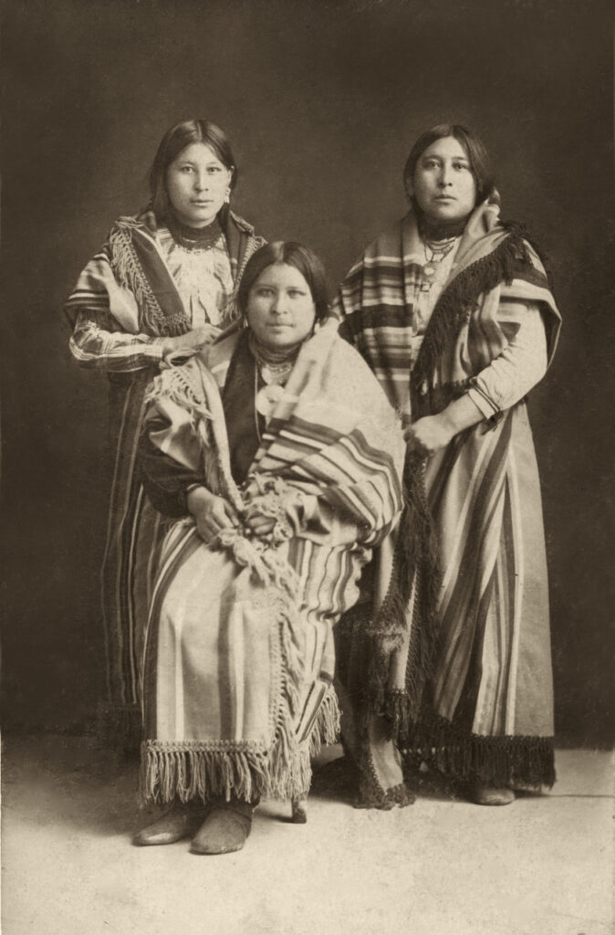 Killers of the Flower Moon - Sisters and Osage Tribe members Mollie, Ana and Minnie