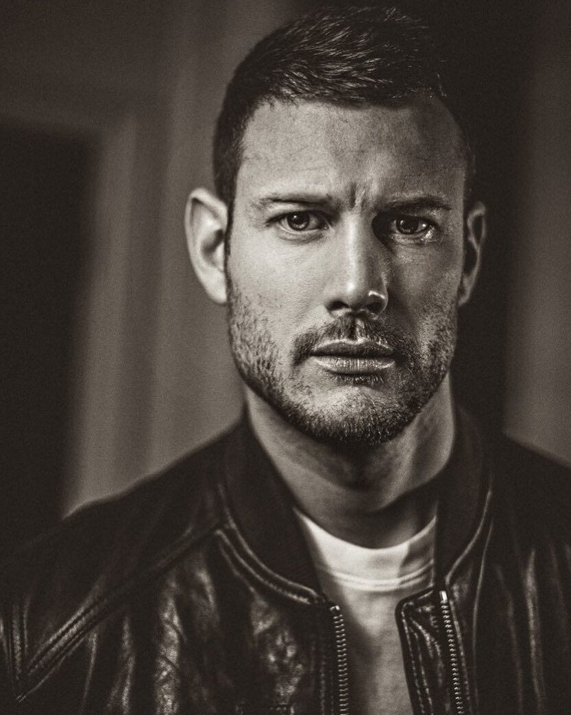 tom hopper portrait