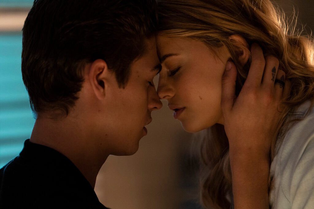 Hero Fiennes Tiffin and Josephine Langford in 'After We Collided'