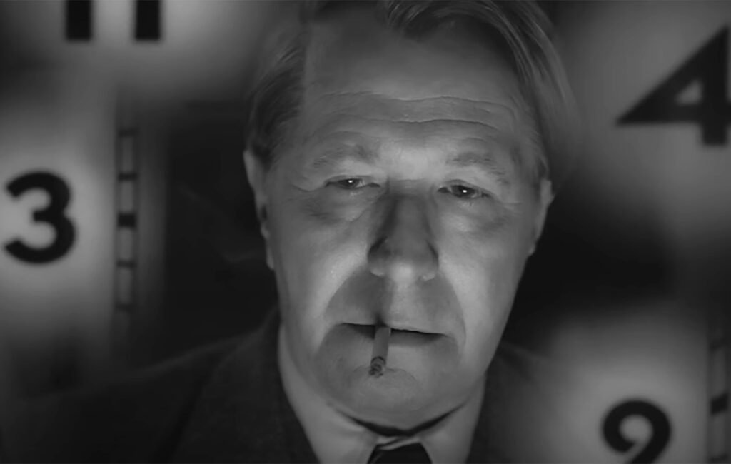 Gary Oldman in Mank