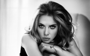 scarlett johansson balck and white portrait