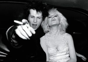 gary oldman and chloe webb as sid and Nancy