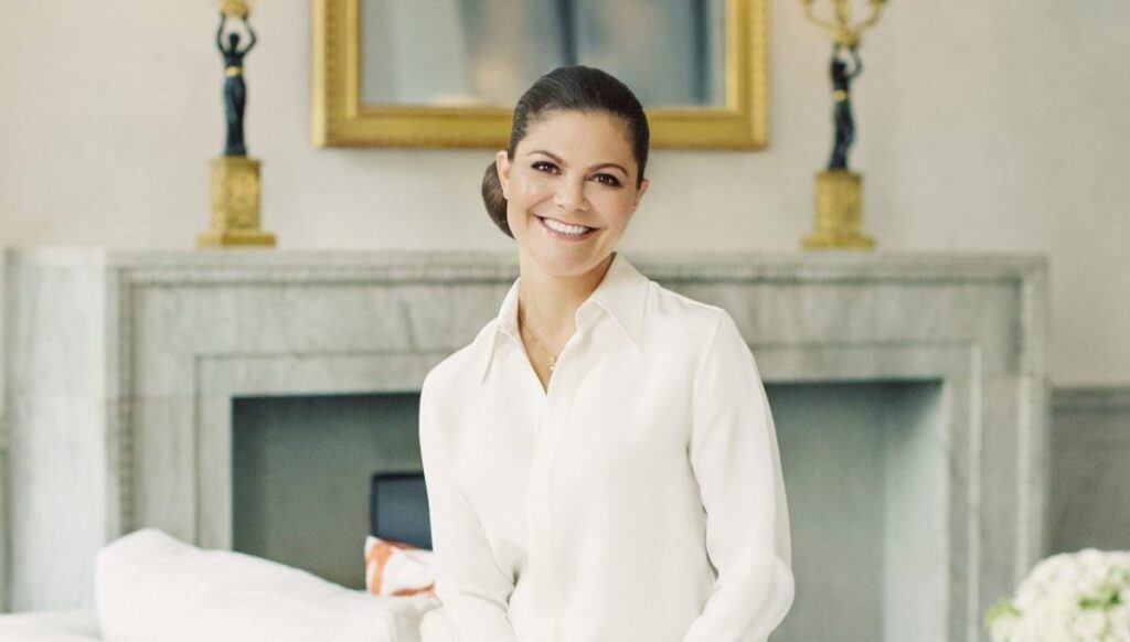 Princess Victoria, HRHCrown