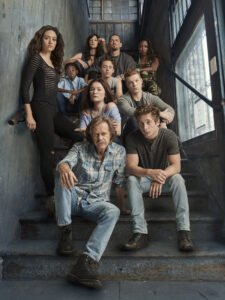 Cameron Monaghan as Ian Gallagher, Emma Kenney as Debbie Gallagher, Emmy Rossum as Fiona Gallagher, Christian Isaiah as Liam Gallagher, Jeremy Allen White as Lip Gallagher, Ethan Cutkosky as Carl Gallagher, Steve Howey as Kevin Ball and Shanola Hampton as Veronica Fisher, William H. Macy as Frank Gallagher in Shameless (Season 8) - Photo: Brian Bowen Smith/SHOWTIME