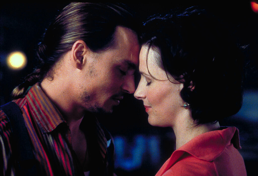 Juliette Binoche and Johnny Depp in Chocolat