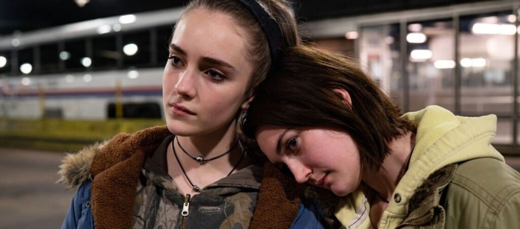 Sidney Flanagan and Talia Ryder in Never Rarely Sometimes Always
