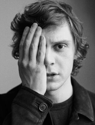 evan peters black and white