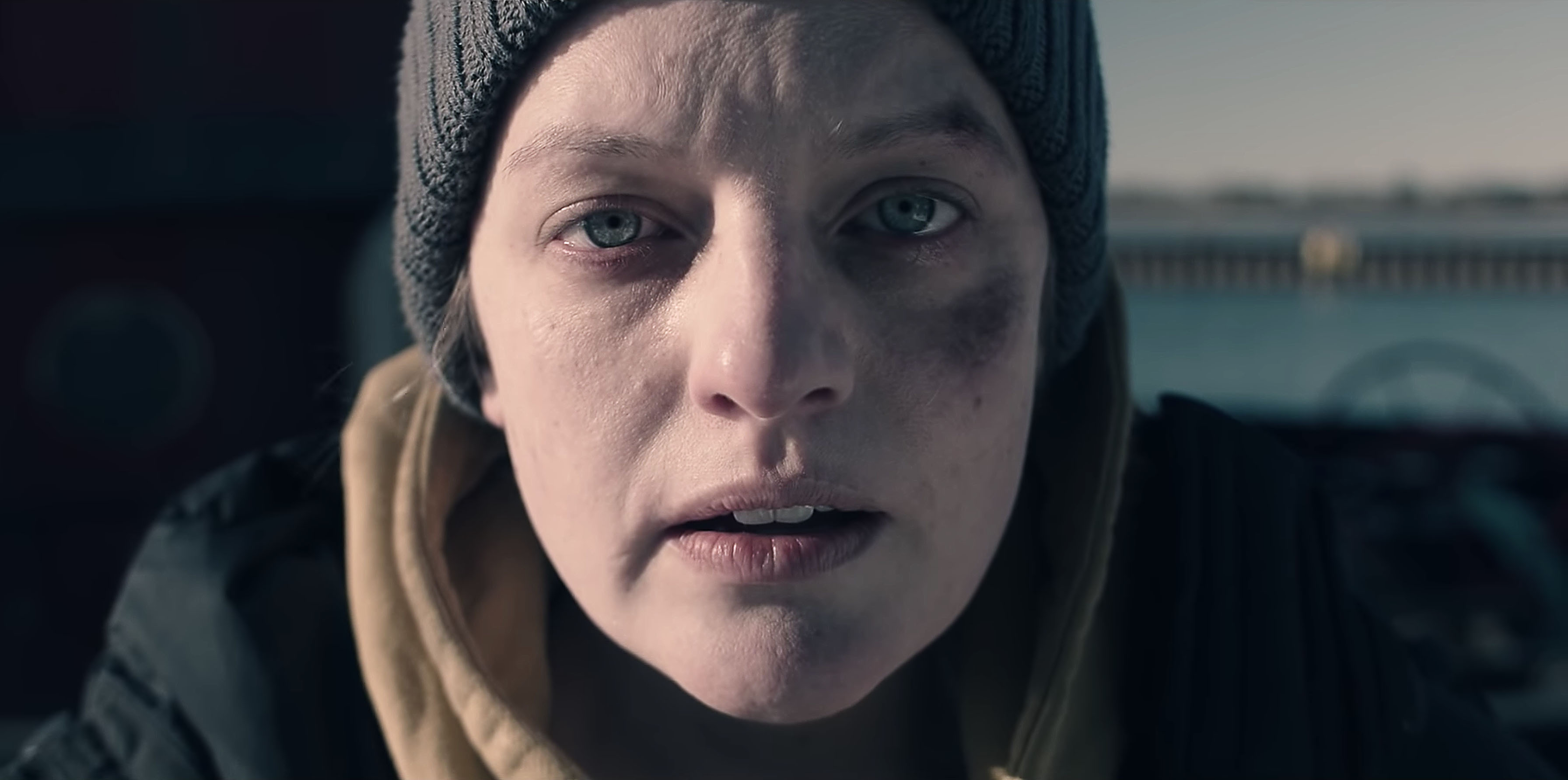 elisabeth moss the handmaid's tale