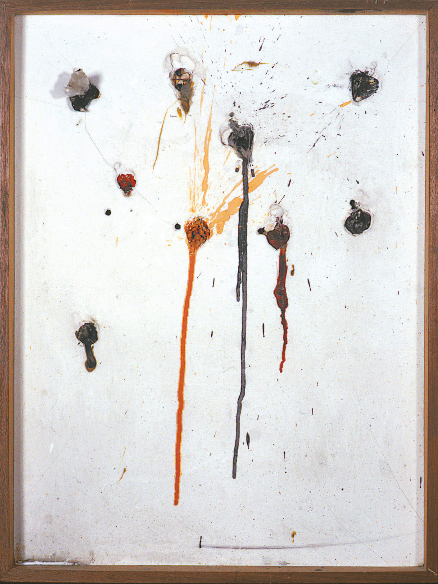 Niki de Saint Phalle. Tir neuf trous—Edition MAT. 1964. Paint in plastic bags, embedded in plaster on wood. 27 15/16 × 20 7/8″ (71 × 53.1 cm). Photo: NCAF Archives. © 2021 Niki Charitable Art Foundation