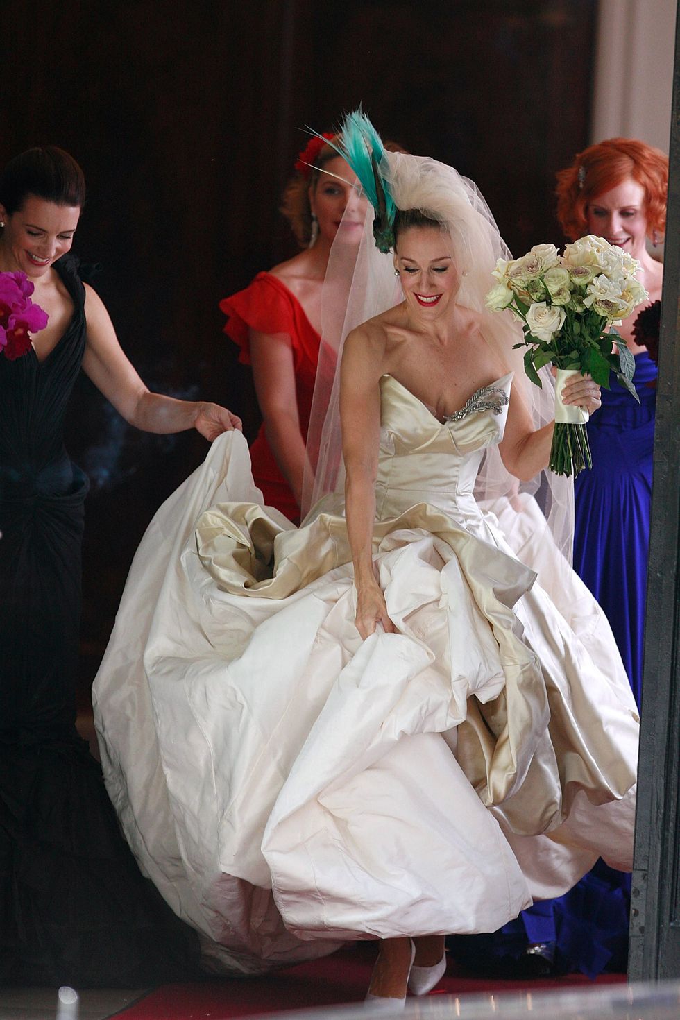 Vivienne Westwood designs the wedding dress for Sex and the City