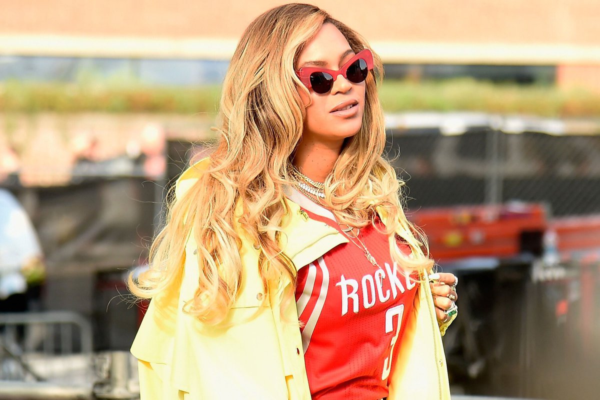 Beyonce at Made in America Festival 