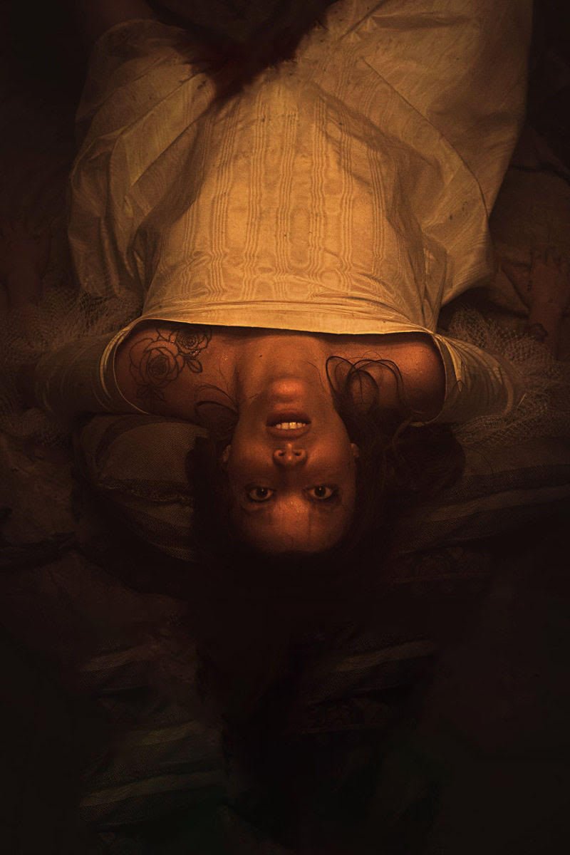 Halsey-Upside-Down-Looking-Up