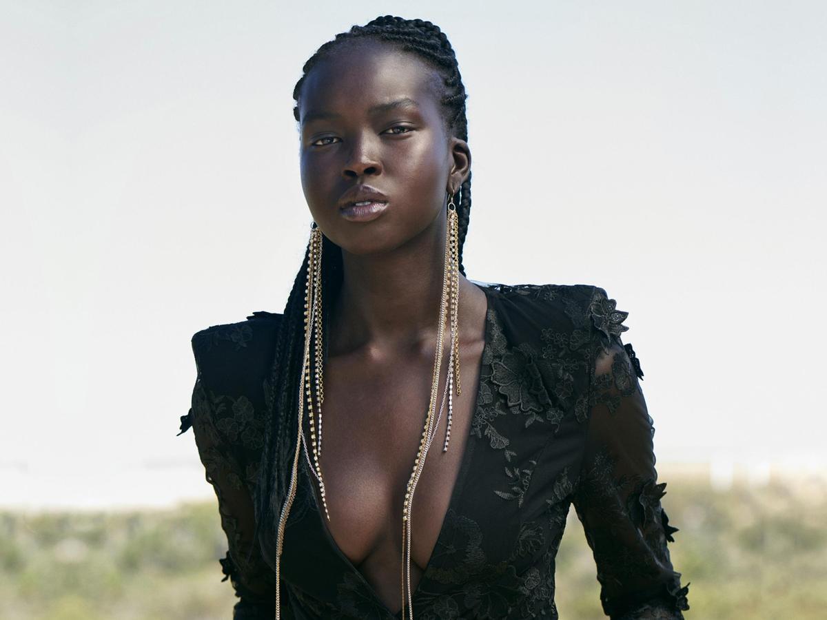Model-Ajok-Made