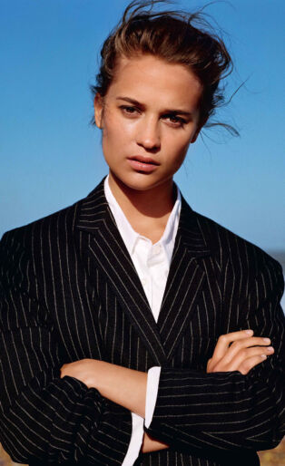 Alicia Vikander