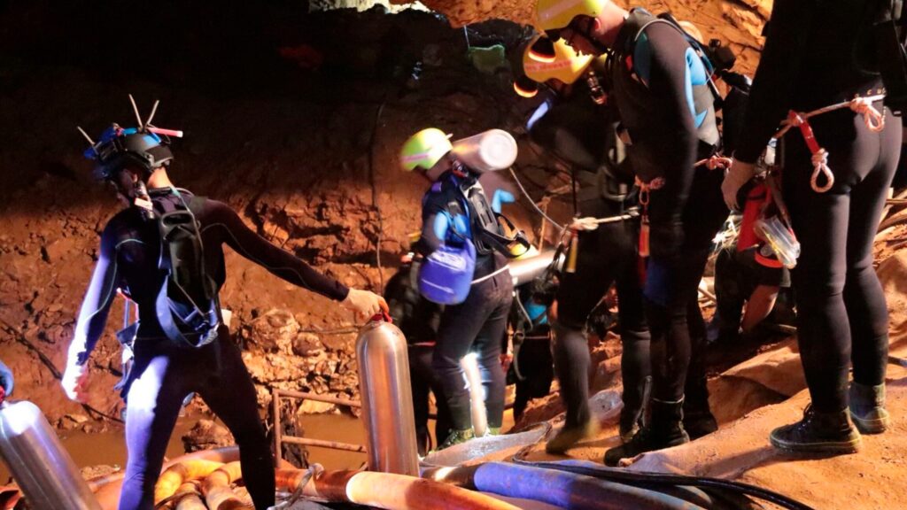 The Divers in The Thai Rescue Cave