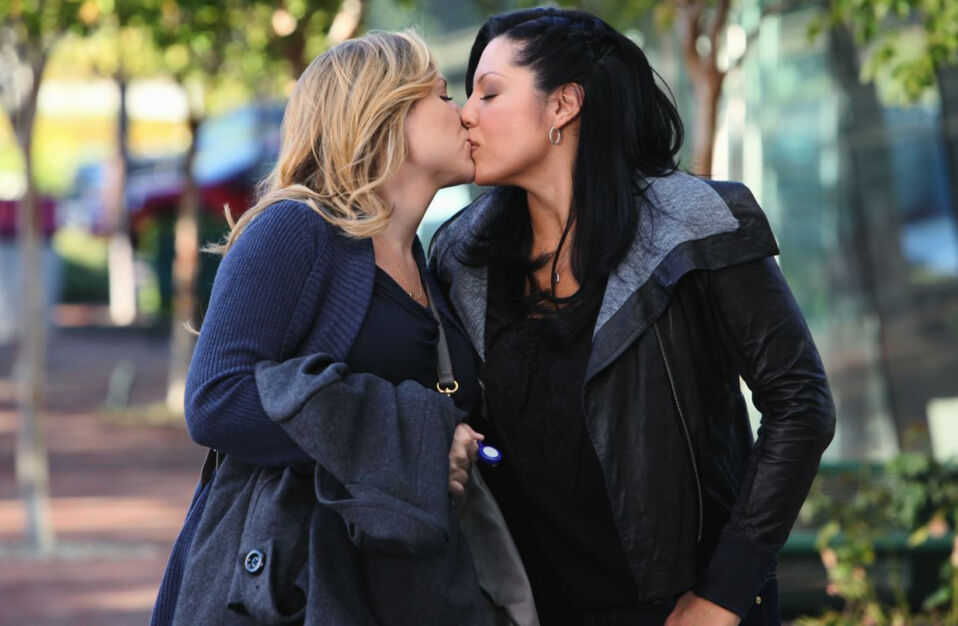 Callie & Arizona Kiss in Greys Anatomy