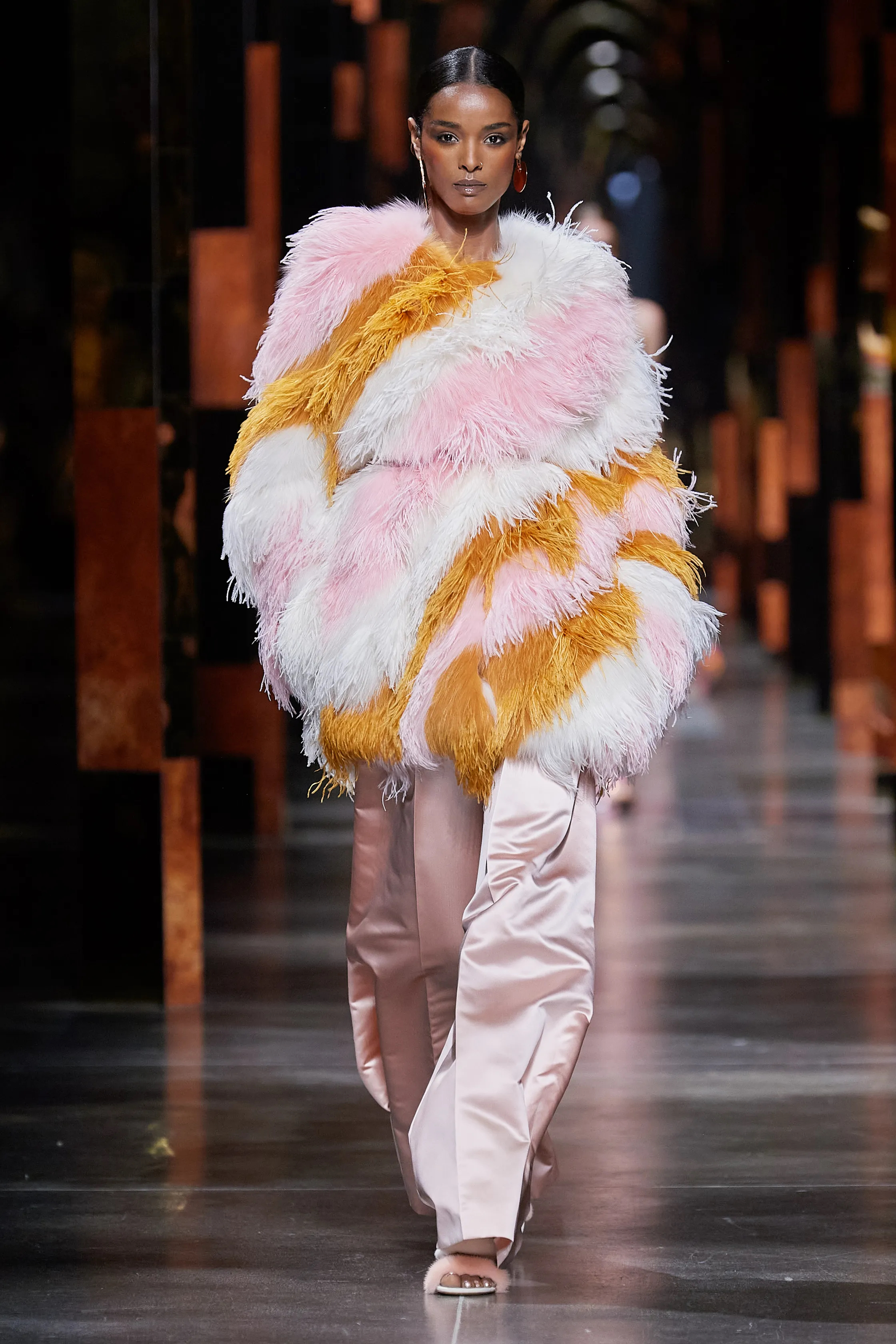 FENDI RUNWAY SS22 Runway Model in Pink Orange and White Feathers