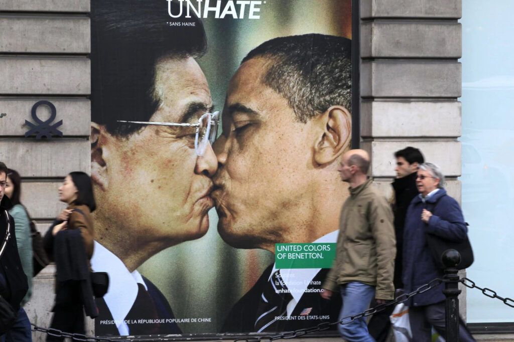 Bennetton Banned Fashion Ad Two Men Kissing