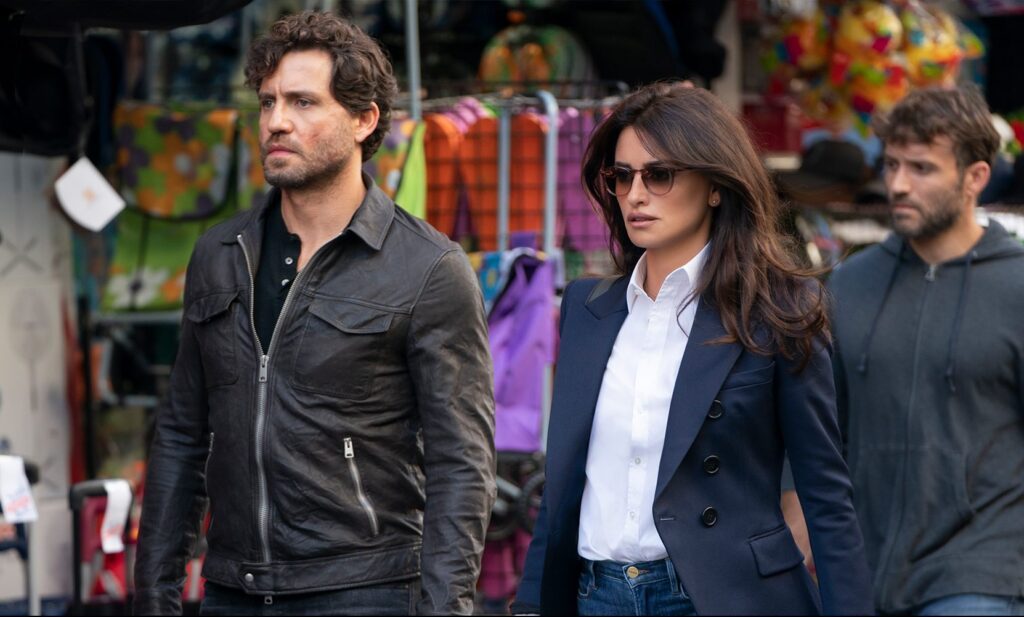 Edgar Rodriguez and Penelope Cruz in The 365