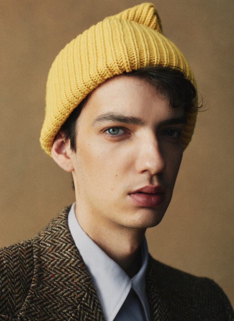 kodi smit mcphee in a yellow cap