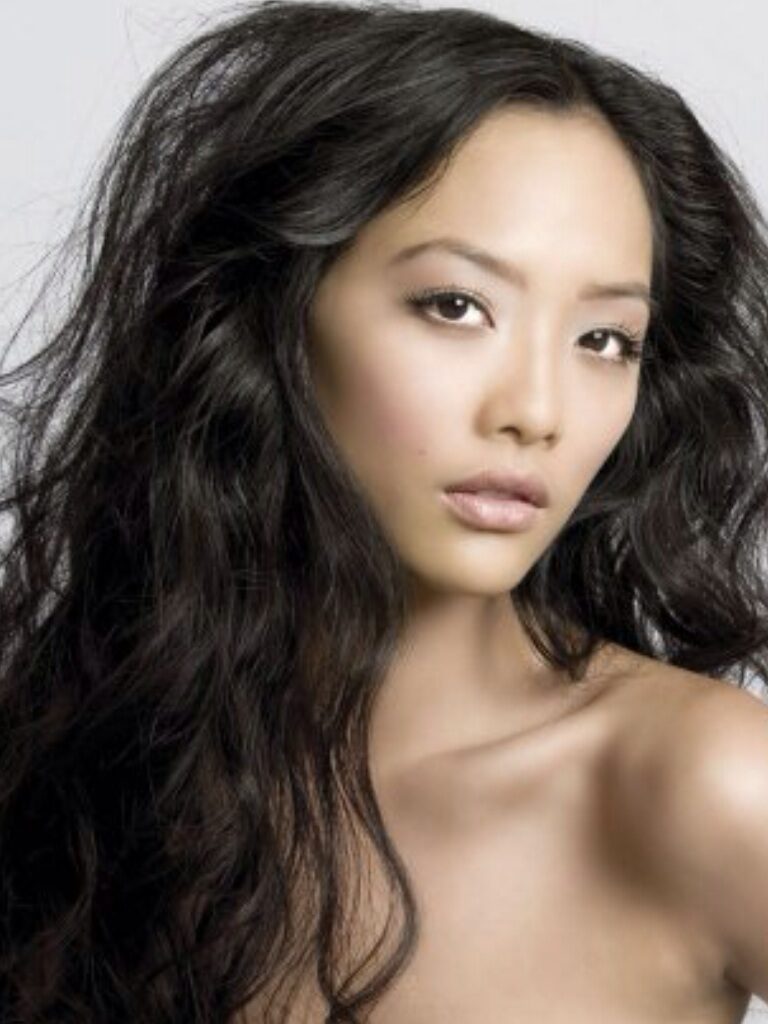 shuya chang looking sexy with bed hair