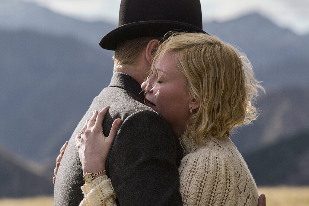 BURBANK, KIRSTEN DUNST as ROSE GORDON in THE POWER OF THE DOG. Cr. KIRSTY GRIFFIN/NETFLIX © 2021 Cross City Films Limited/Courtesy of Netflix