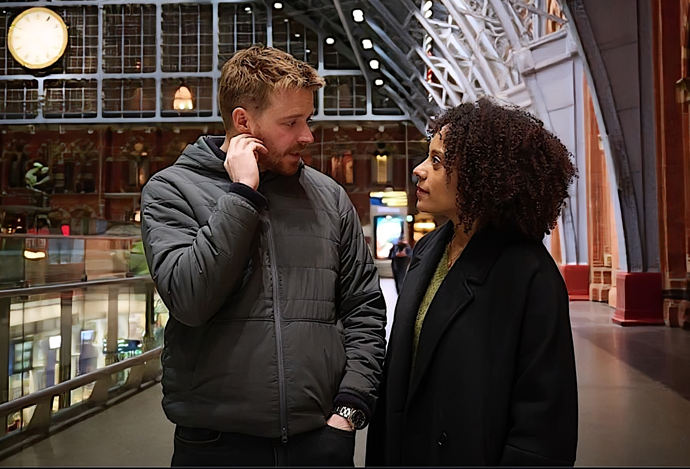 Rosalind Eleazar, Jack Lowden. Slow Horses. Apple TV+