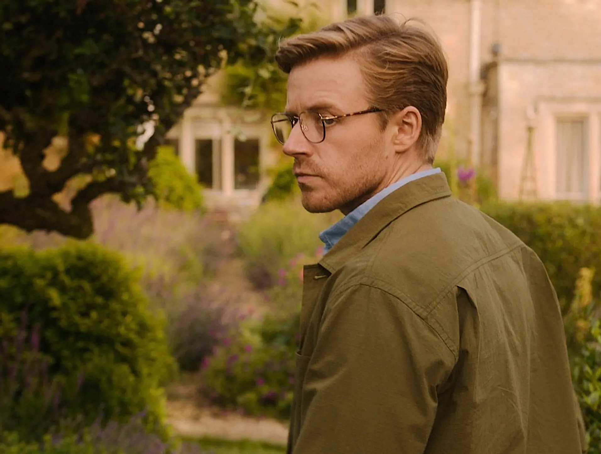 Jack Lowden. Berlin Noir. Apple TV+
